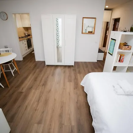 Apartament Teo's Place